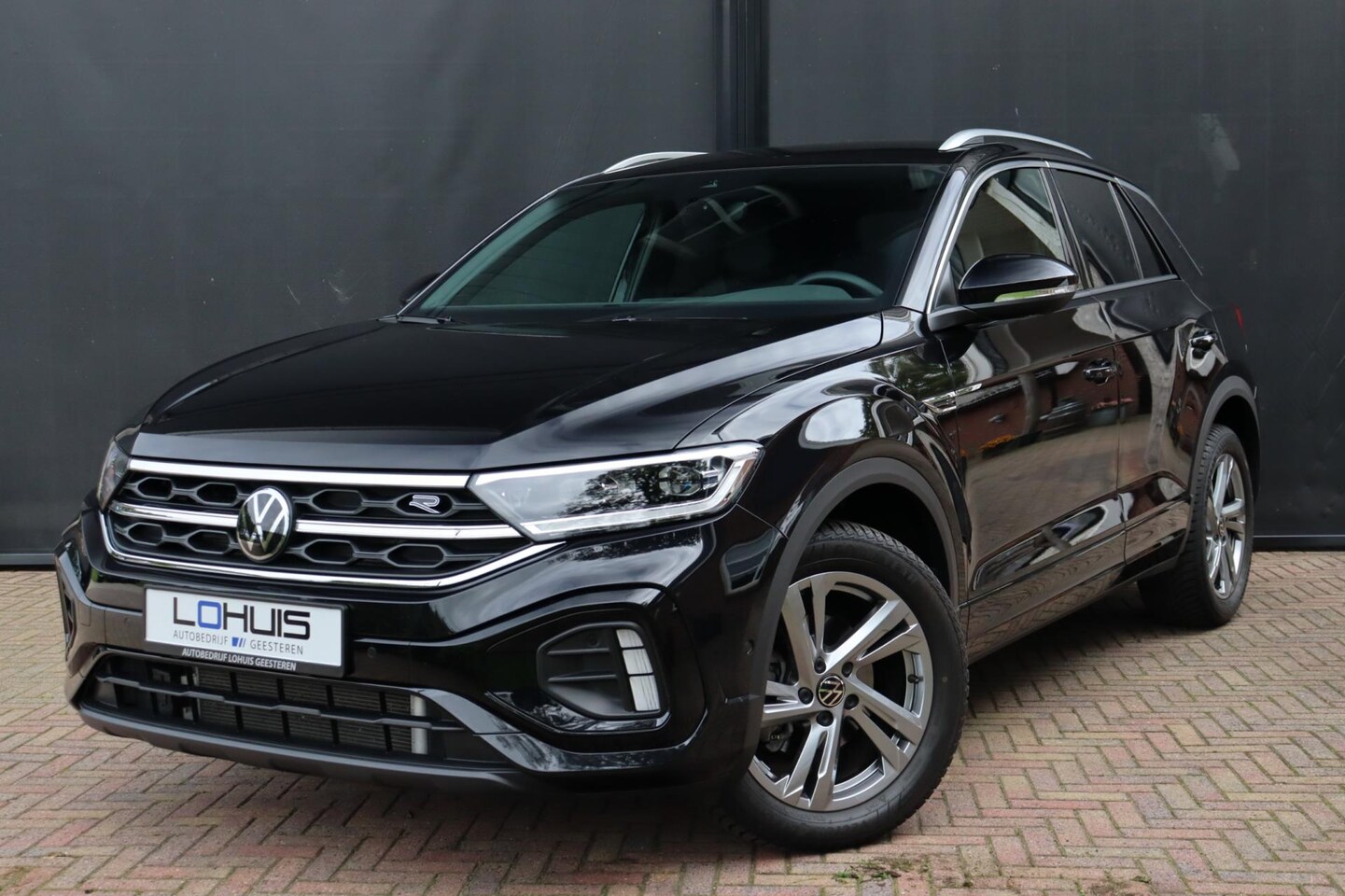 Volkswagen T-Roc - 1.5 TSI R-Line Keyless|Trekhaak|Led - AutoWereld.nl