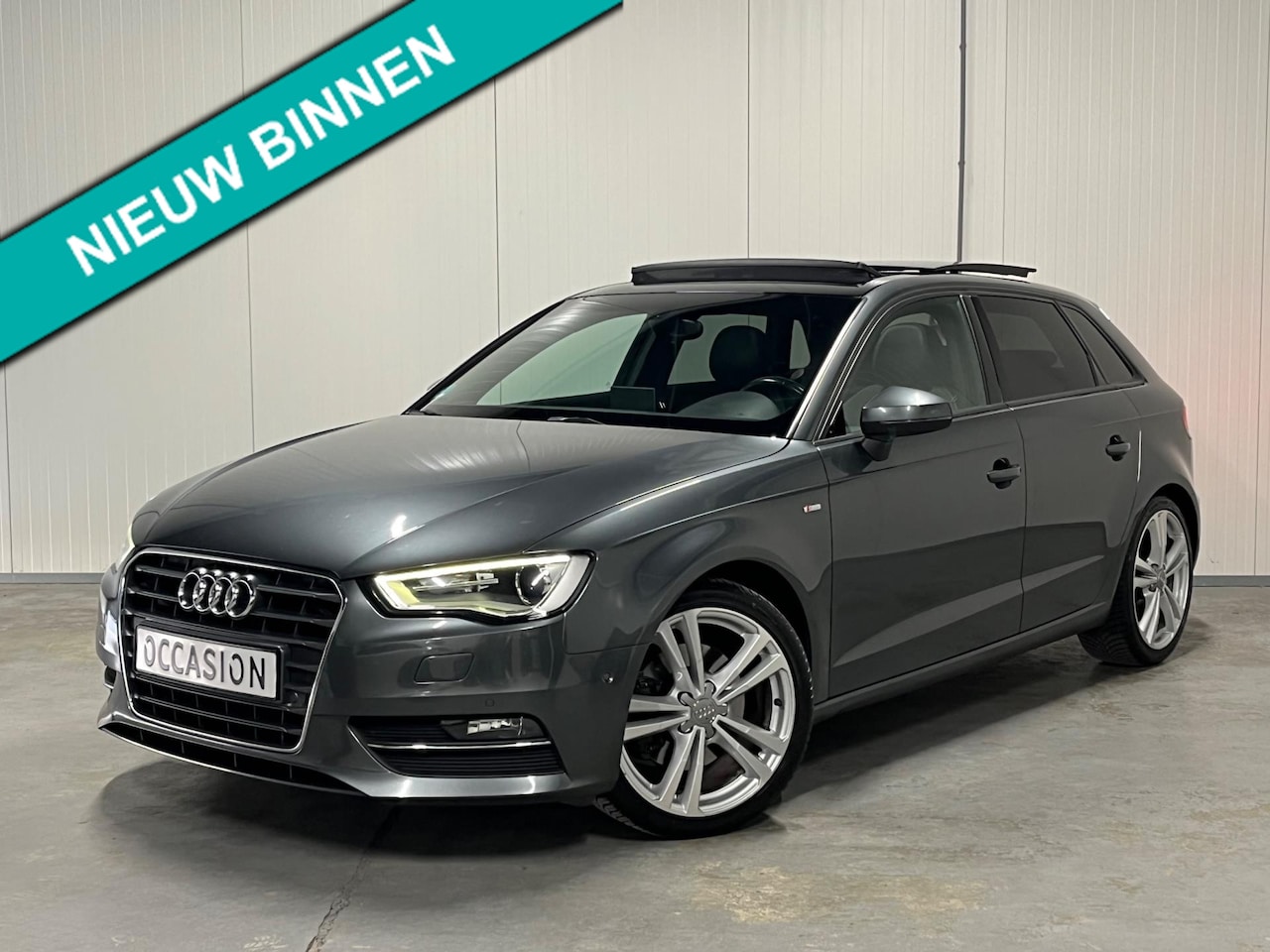 Audi A3 Sportback - 1.8 TFSI 3x S-Line Aut Pano Xenon Navi Keyless Trekhaak Vol - AutoWereld.nl