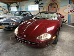 Jaguar XK8 - 4.0 V8 Convertible