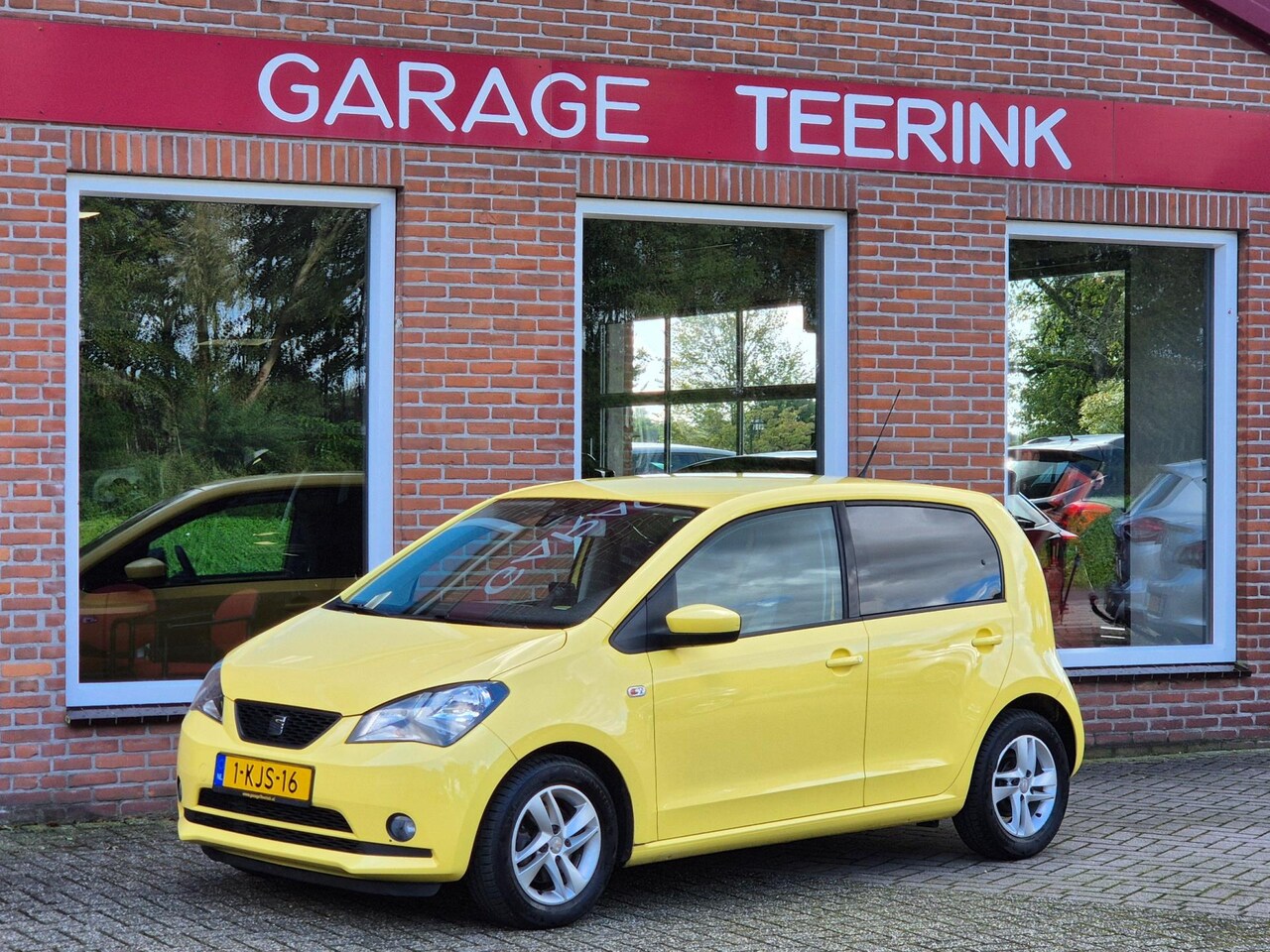 Seat Mii - 1.0 Chill Out 60PK 5drs airco, cruise, navi, lmv, pdc, radio/cd RIJKLAAR - AutoWereld.nl