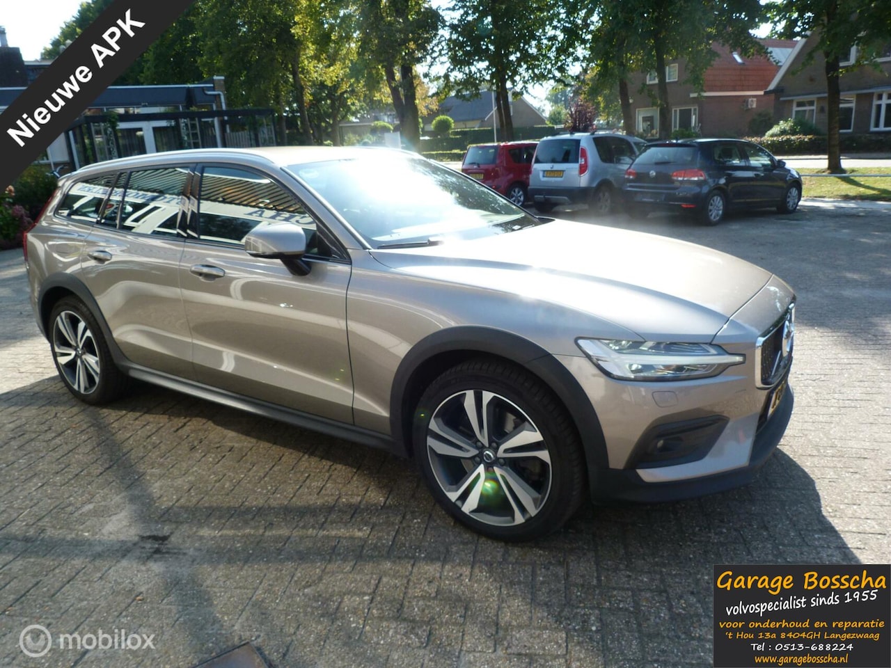 Volvo V60 Cross Country - 2.0 D4 AWD Intro Edition 2.0 D4 AWD Intro Edition - AutoWereld.nl