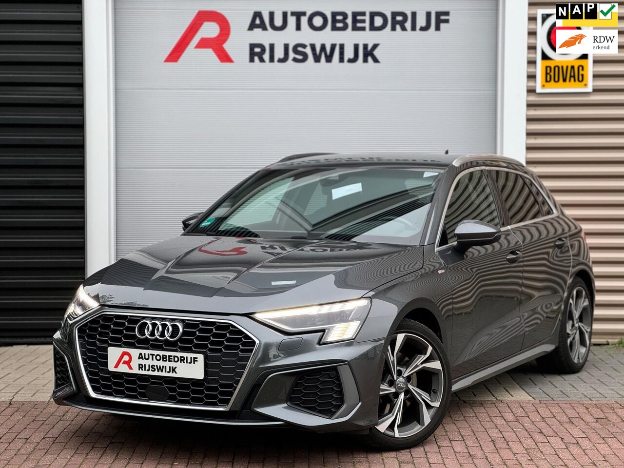 Audi A3 Sportback - 35 TFSI 3xS-Line B&O/Elektr.Stoel/Camera - AutoWereld.nl