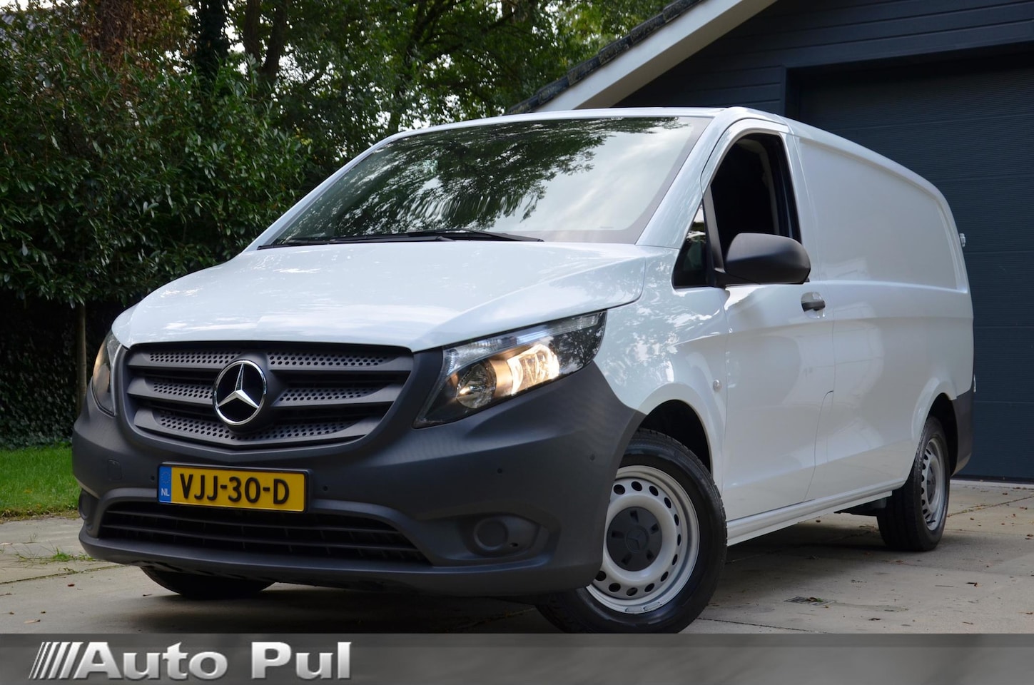 Mercedes-Benz Vito - 116 CDI Lang Navi/Airco/Pdc/Cr-Controle/Trekhaak/Achteruitrijcamera/Achterdeuren - AutoWereld.nl