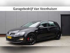 Volkswagen Golf - 1.4 TSI 150pk DSG 5Drs R-Line & Highline 19inch LM Xenon Navi Keyless Verlaagd A-Camera *S