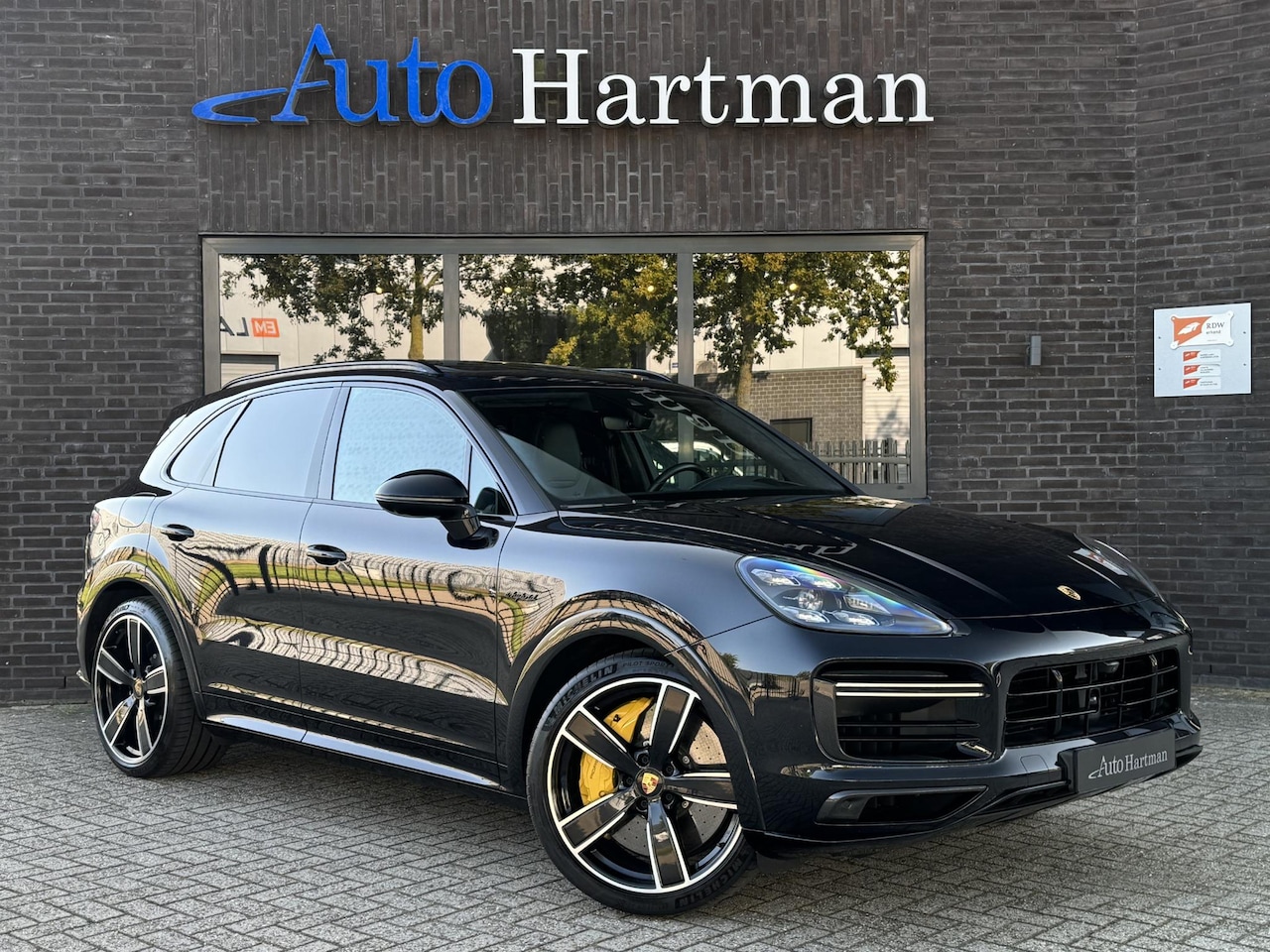 Porsche Cayenne - 4.0 Turbo S E-Hybrid SportDesign | Carbon | Matrix | Head-up | Vierwielbesturing | InnoDri - AutoWereld.nl