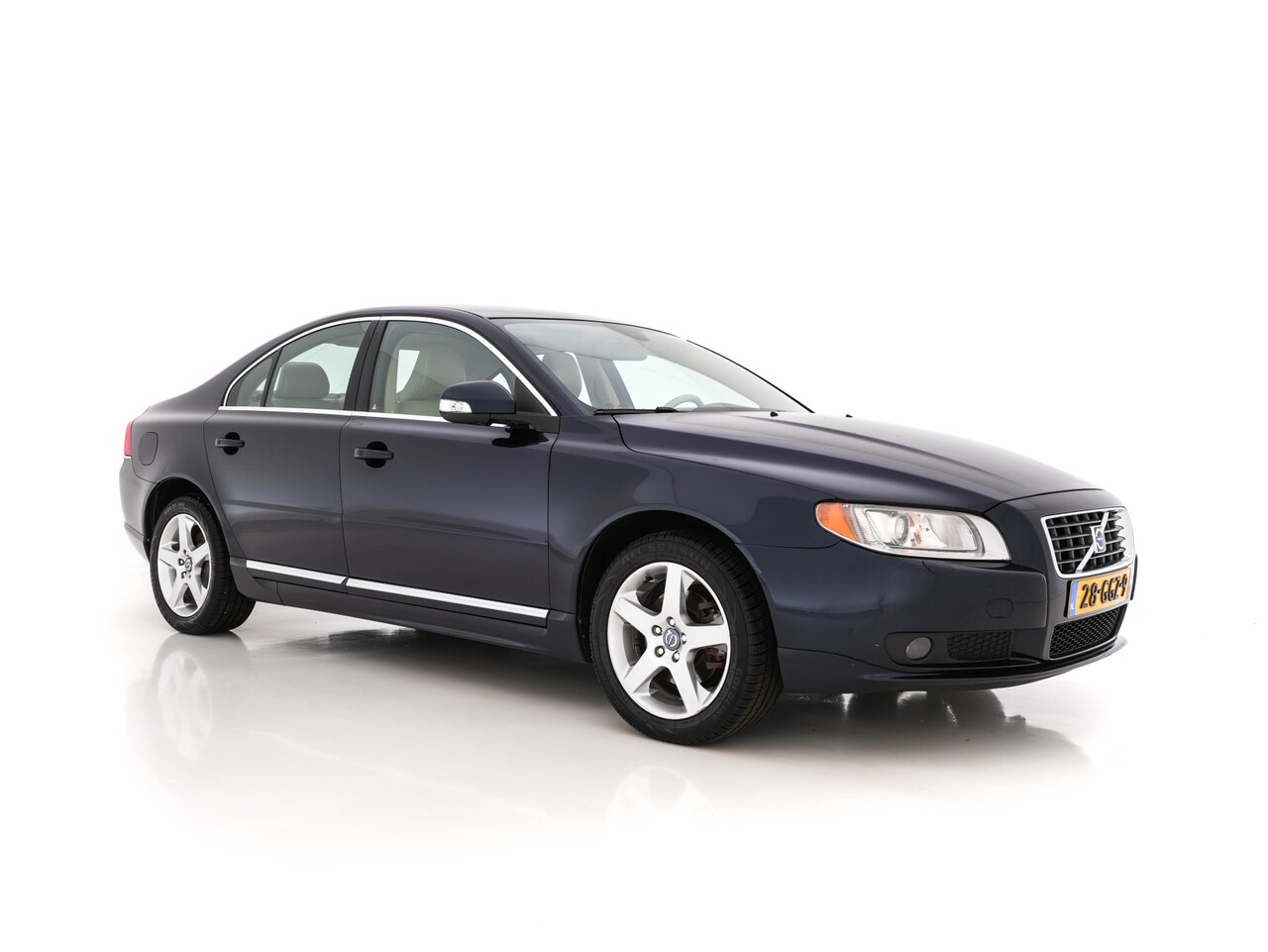 Volvo S80 - 2.4 D5 Summum Aut. *XENON | SOFT-VOLLEDER | MEMORY-PACK | NAVI-FULLMAP | ECC | PDC | CRUIS - AutoWereld.nl