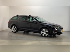 Skoda Octavia Combi - 1.5 TSI Greentech Style Business Parkeersensoren Stoelverwarming