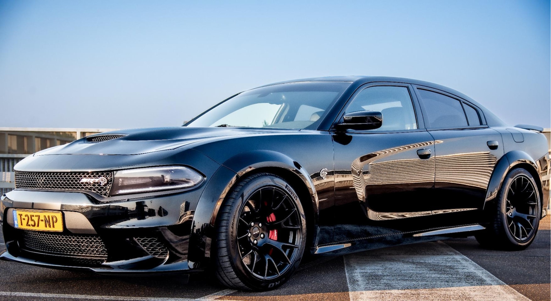 Dodge Charger - hellcat 6.2 supercharged - AutoWereld.nl