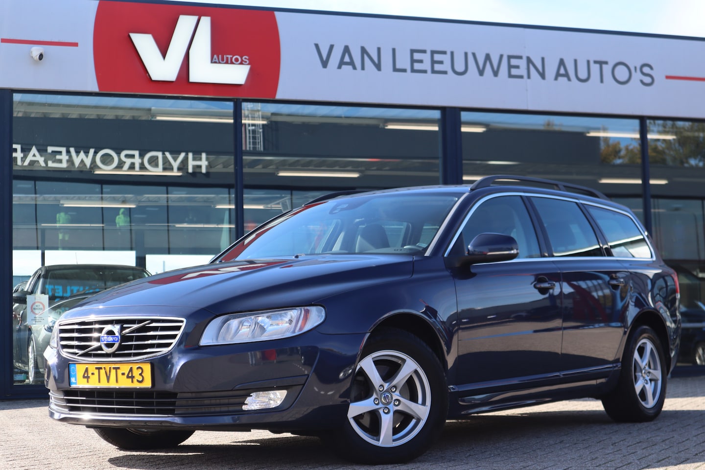 Volvo V70 - 2.0 D4 Summum | Navigatie | Climate Control | APK 24-05-2025 | - AutoWereld.nl