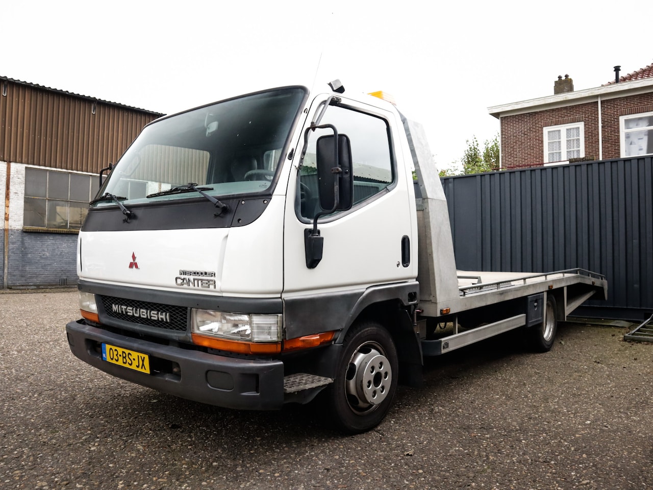 Mitsubishi Canter - FB35 3.0 335 City Cab Oprijwagen / Auto-Ambulance - AutoWereld.nl