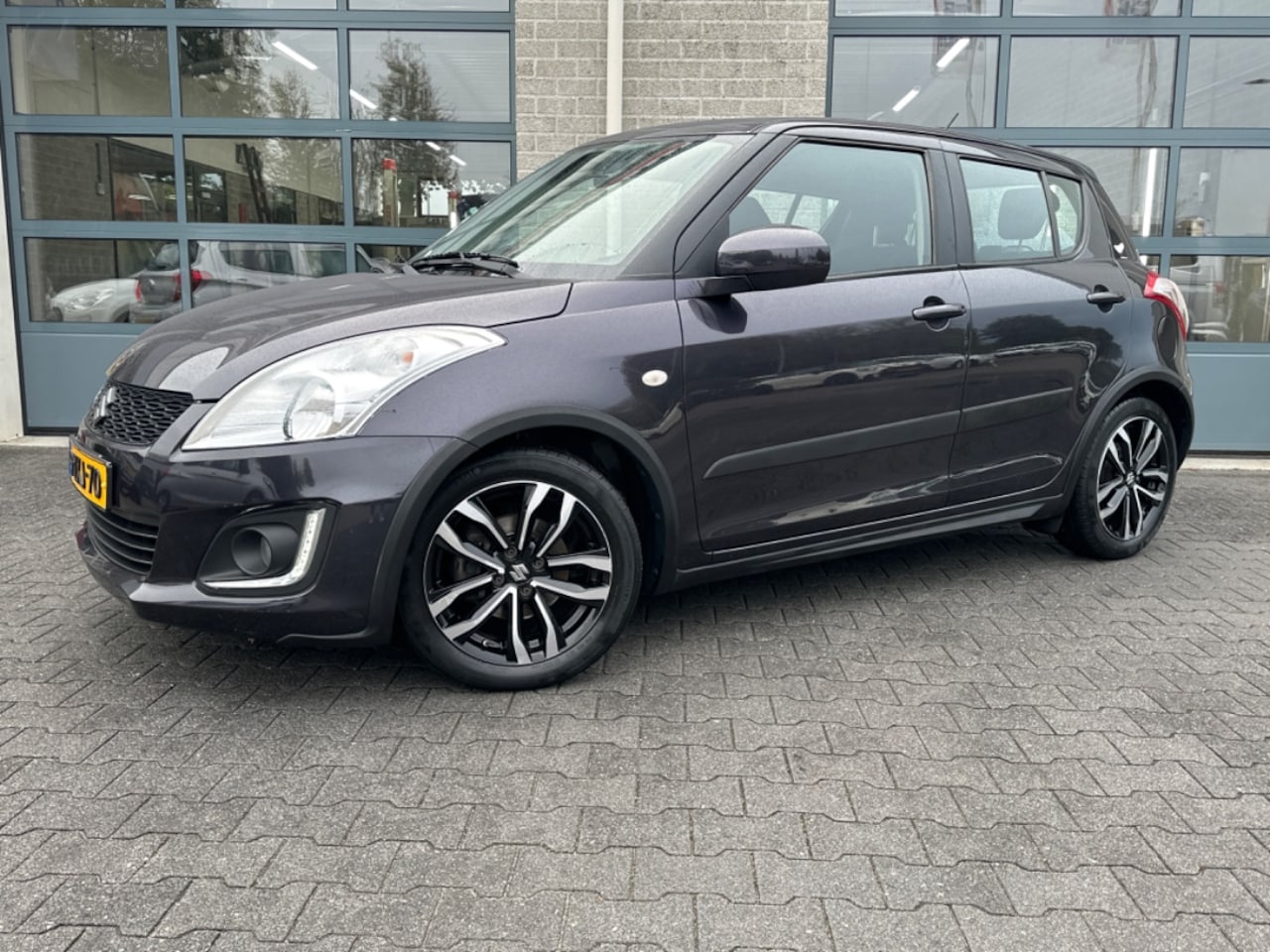 Suzuki Swift - 1.2 Dynamic EASSS | AIRCO | LICHTMETALEN VELGEN | - AutoWereld.nl