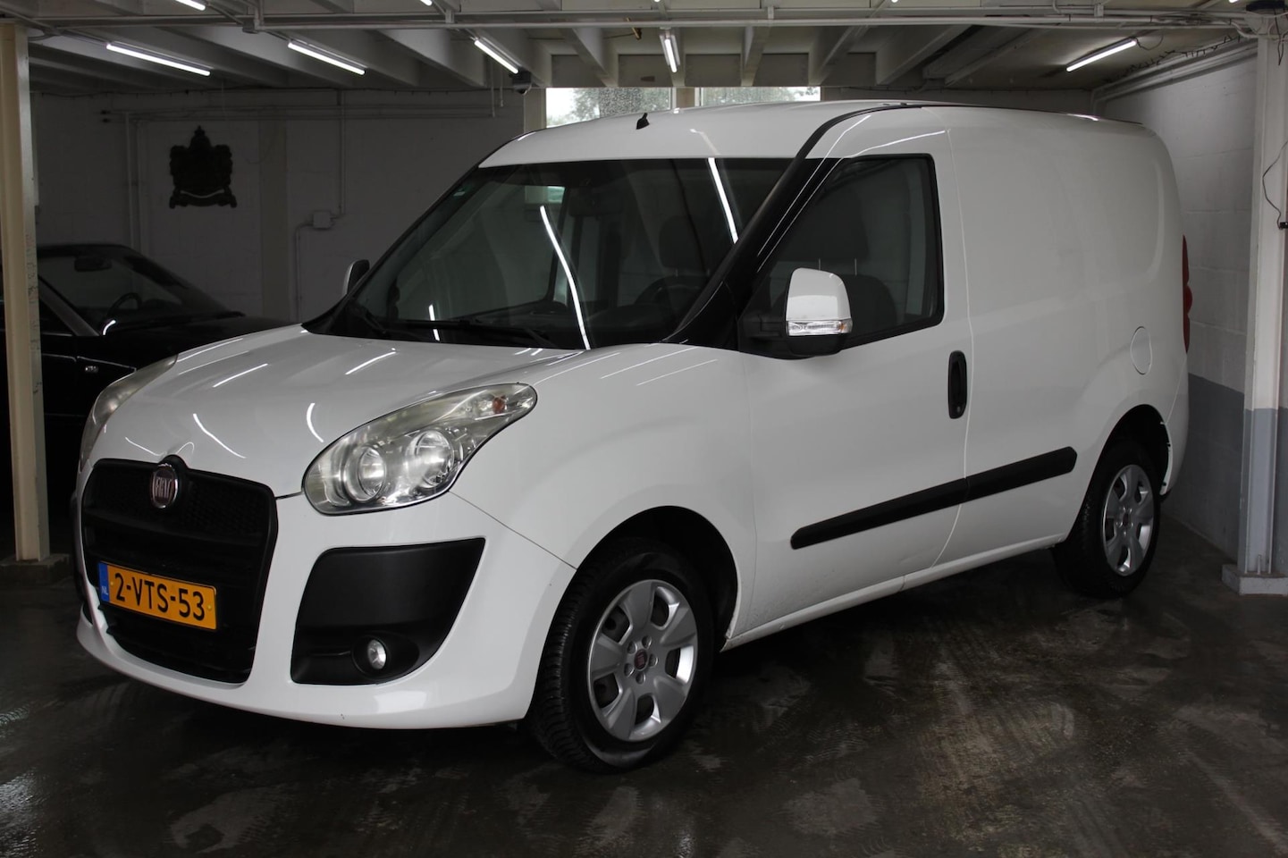 Fiat Doblò Cargo - 1.3 MultiJet SX 1.3 MultiJet SX - AutoWereld.nl