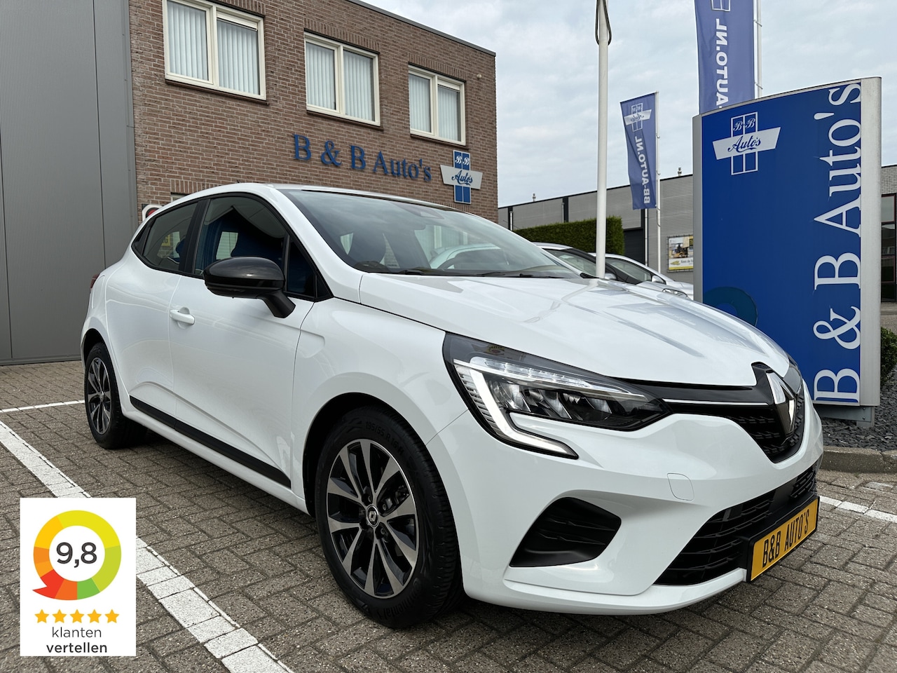 Renault Clio - 1.0 TCe Automaat EQUILIBRE l AIRCO l LED l NAVI l STOEL-VERWARMING l 11.000km - AutoWereld.nl