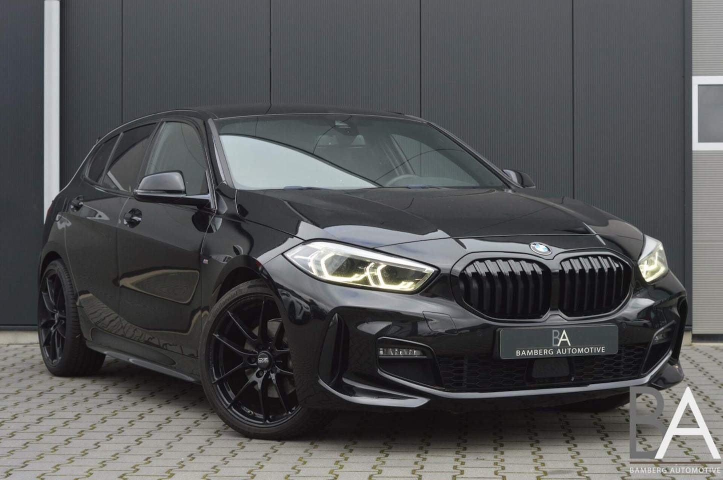 BMW 1-serie - 118i Business Edition|cruise|sfeerverlichting - AutoWereld.nl