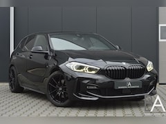 BMW 1-serie - 118i Automaat |cruise|sfeerverlichting|19inch OZ