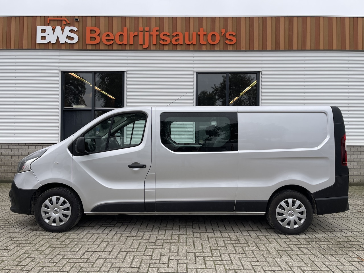 Renault Trafic - 1.6 dCi 115pk T29 L2H1 DC 6 persoons Comfort / prijs rijklaar € 13.950 ex btw / lease vana - AutoWereld.nl