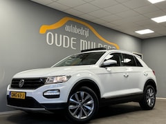 Volkswagen T-Roc - 1.0 TSI Style Panoramadak/Stoelverwarming/Navigatie