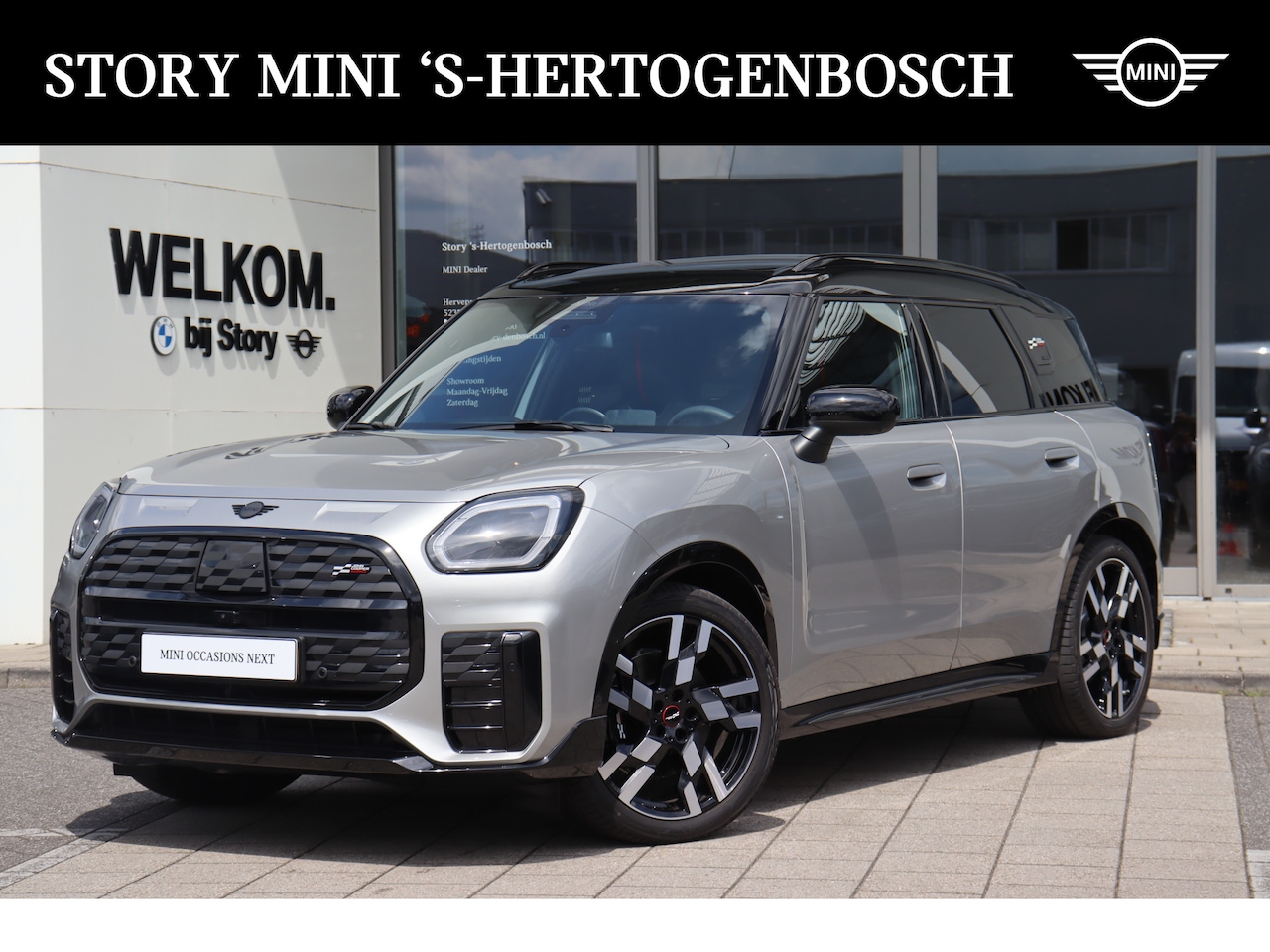 MINI Countryman - SE ALL4 JCW 66.5 kWh / Panoramadak / Trekhaak / JCW Sportstoelen / Parking Assistant Plus - AutoWereld.nl