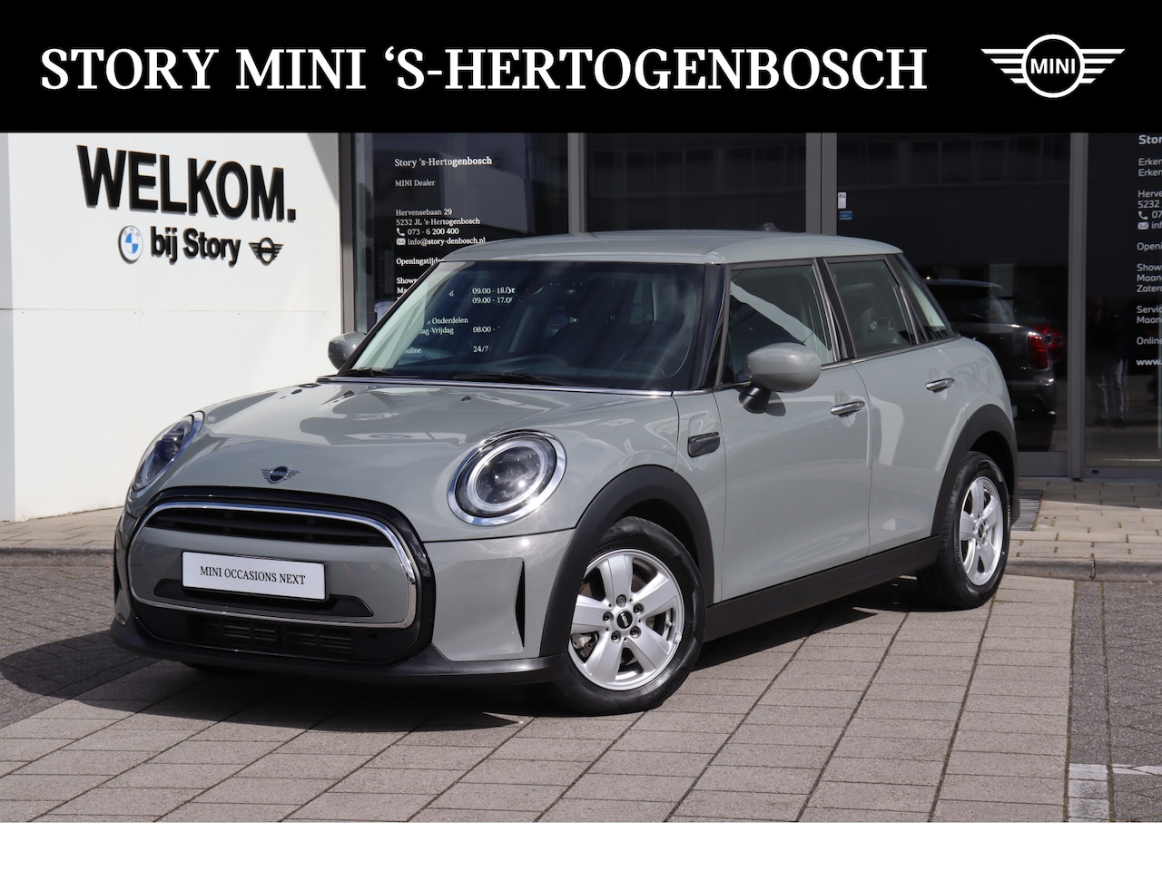 MINI Cooper - Hatchback Essential Automaat / Multifunctioneel stuurwiel / LED / PDC achter / Cruise Cont - AutoWereld.nl