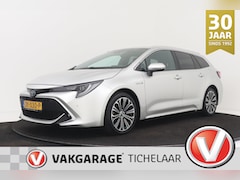 Toyota Corolla Touring Sports - 1.8 Hybrid Executive | Trekhaak | Org NL | Camera | Navi | Head-up