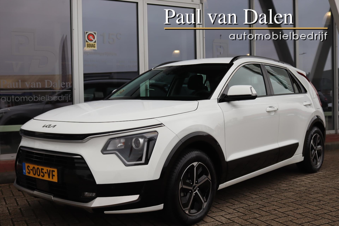 Kia Niro - 1.6 GDi 141PK HYBRID AUTOMAAT DYNAMICLINE Navi | Clima | Adapt.Cruise | Camera | Dab | Led - AutoWereld.nl