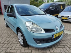 Renault Clio - 1.2 16V 75 Special line, Airco