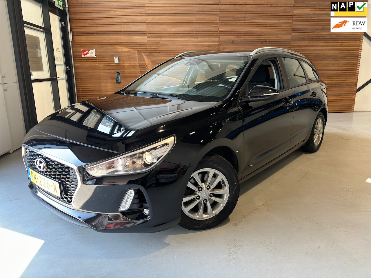 Hyundai i30 Wagon - 1.4 T-GDI 141PK Comfort | NL-auto | 1e Eigenaar | Apple Carplay | LED | PDC | Navi | Clima - AutoWereld.nl