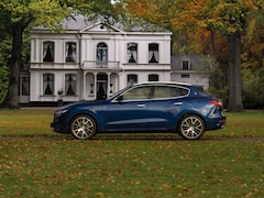 Maserati Levante - 3.0 V6 S AWD GranLusso | Panoramadak | Adapt. cruise | Camera | Bowers & Wilkins | 21 inch