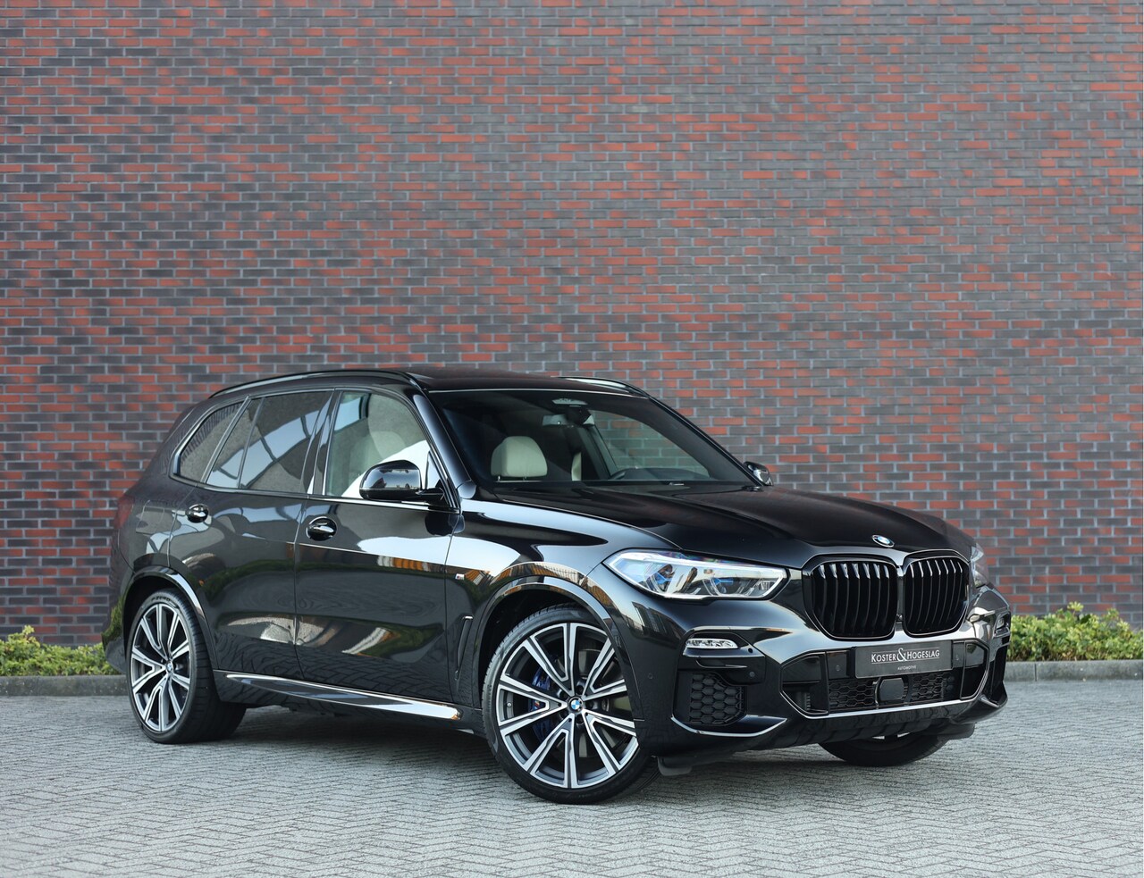 BMW X5 - xDrive45e High Executive *Pano*Laser*HUD*Individual* - AutoWereld.nl