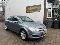 Opel Astra - 1.6 Executive