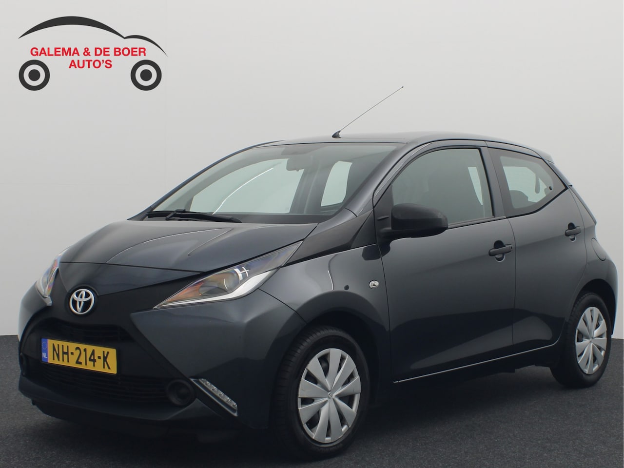 Toyota Aygo - 1.0 VVT-i x-fun AIRCO / BLUETOOTH / ELEK RAMEN / NL-AUTO - AutoWereld.nl