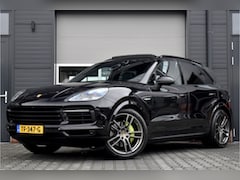 Porsche Cayenne - 3.0 E-Hybrid 462pk | Panoramadak | Sport Chrono | Trekhaak wegkl. | Bose | Luchtvering | S