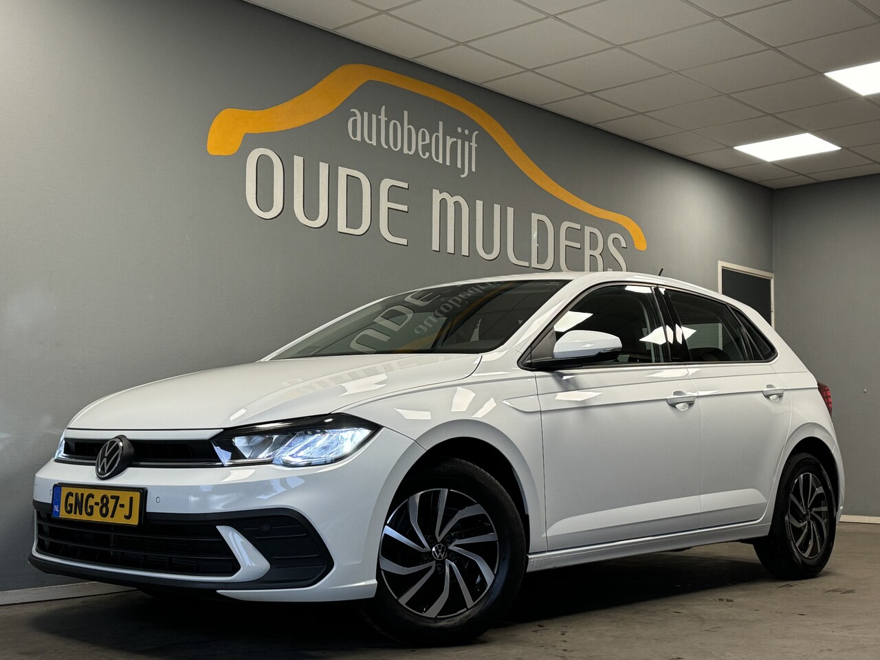 Volkswagen Polo - 1.0 AppConnect/Stoelverwarming/Trekhaak - AutoWereld.nl