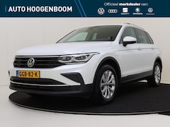 Volkswagen Tiguan - 1.4 TSI eHybrid Life | Trekhaak | Achteruitrijcamera | Stoel- en stuurwielverwarming | Par