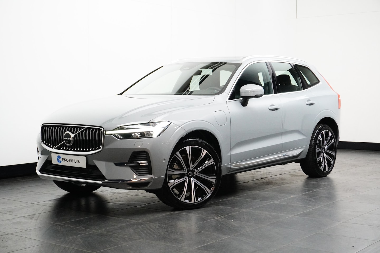 Volvo XC60 - 2.0 Recharge T6 AWD Plus Bright 2.0 Recharge T6 AWD Plus Bright - AutoWereld.nl