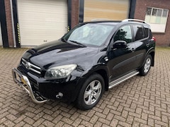 Toyota RAV4 - 2.2 D-CAT Executive CLIMA