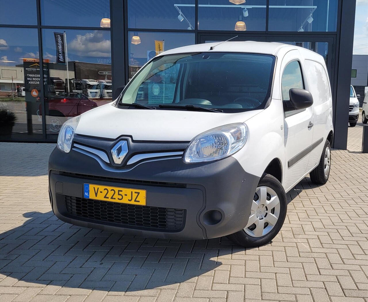 Renault Kangoo - 1.5 dCi 75pk Comfort / Cruise-Control / Airco / Parkeer Ass. - AutoWereld.nl