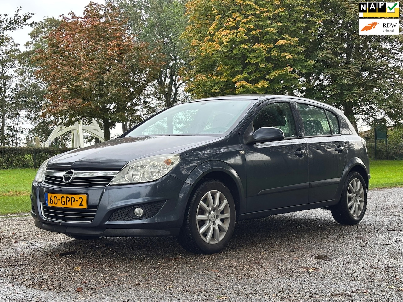 Opel Astra - 1.6 Temptation |Airco + Cruise control| - AutoWereld.nl