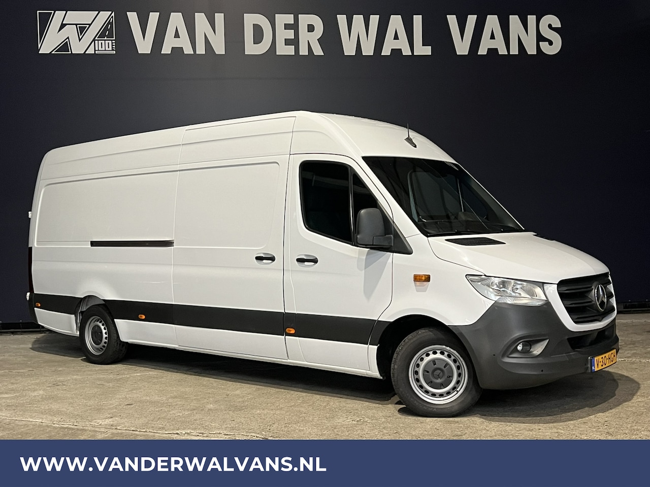 Mercedes-Benz Sprinter - 316 CDI 164pk L3H2 Euro6 Airco | Camera | Navigatie | Apple Carplay | Oprijplaat Trekhaak, - AutoWereld.nl