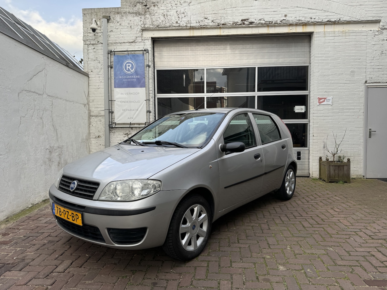 Fiat Punto - 1.2 Active 5Drs/Airco/Cruisecontrol/LM velgen - AutoWereld.nl