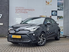 Toyota C-HR - 2.0 Hybrid Dynamic Automaat | EFFICIËNTERE MOTOR | 4-SEIZOENSBANDEN | PARKEERCAMERA |