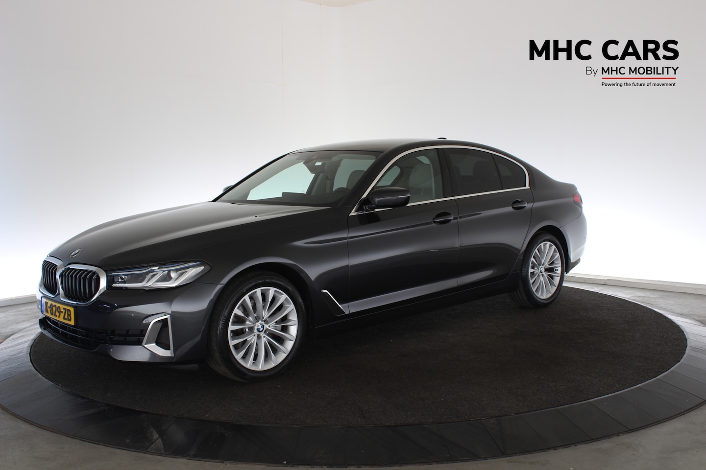 BMW 5-serie - 520i High Executive | Luxery line | Leder | - AutoWereld.nl