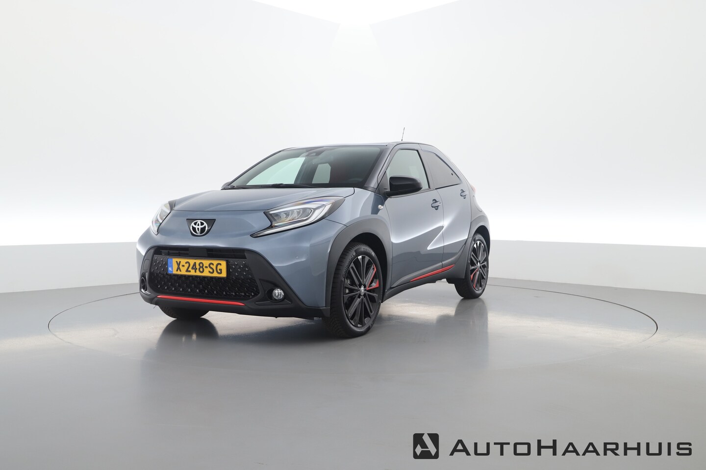 Toyota Aygo X - 1.0 VVT-i S-CVT Undercover | Navi | Keyless | Stoelverw. | Adapt. Cruise | Camera | PDC V+ - AutoWereld.nl