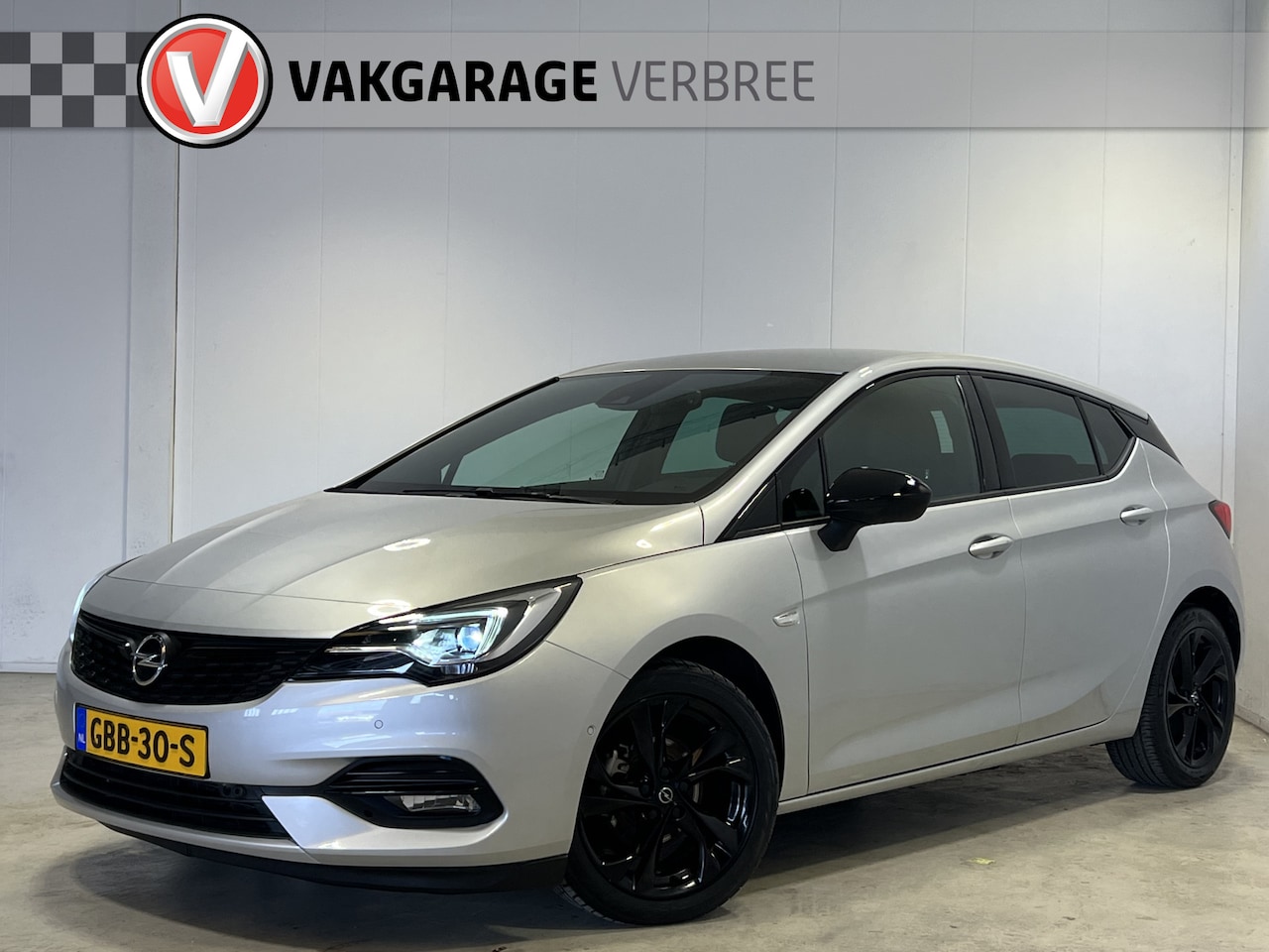 Opel Astra - 1.2 Ultimate | Android/Apple Carplay | LM Velgen 17" | DAB | Achteruitrijcamera | PDC Voor - AutoWereld.nl