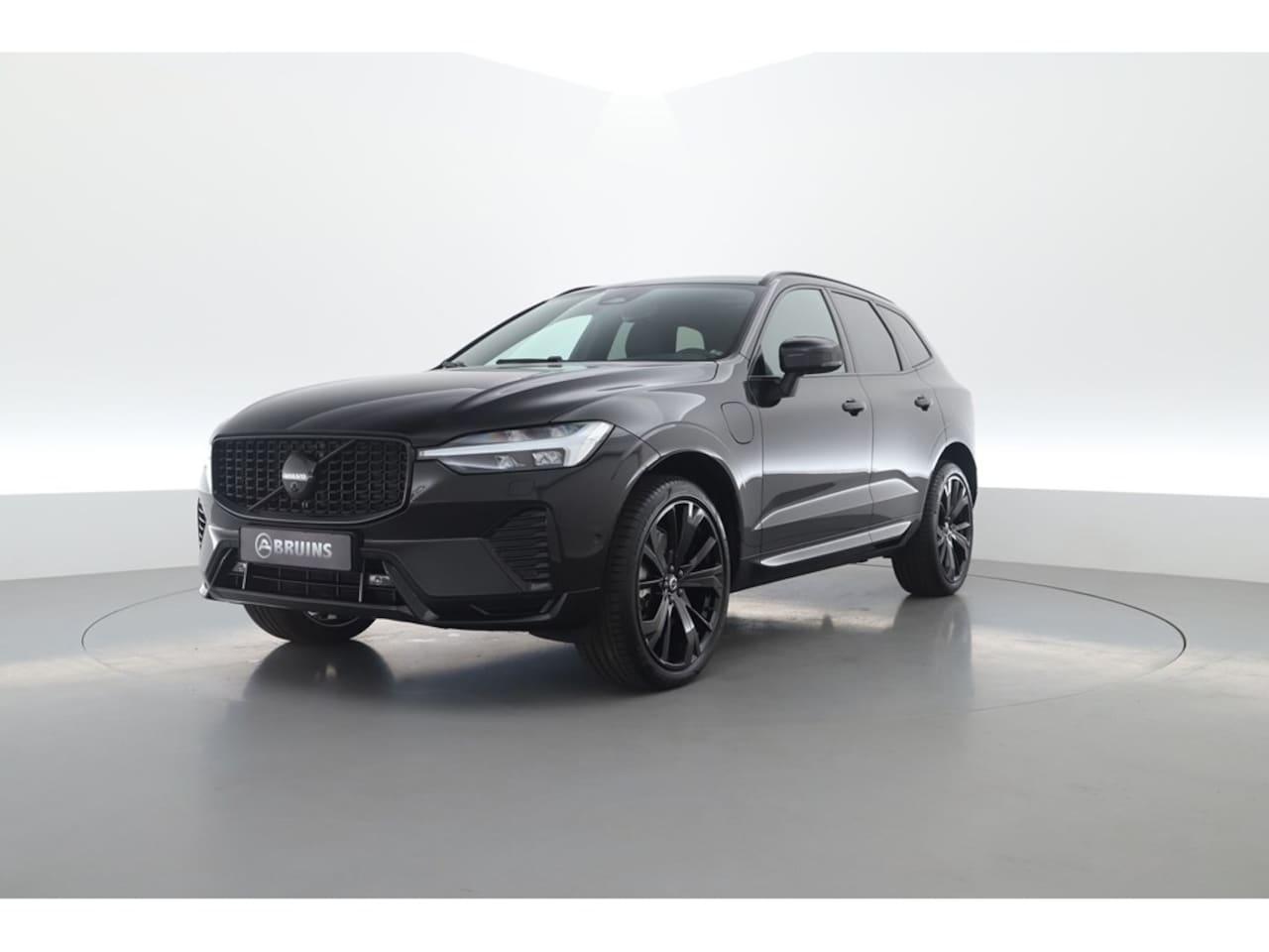 Volvo XC60 - 2.0 Recharge T8 AWD Plus Black Edition 2.0 Recharge T8 AWD Plus Black Edition, H&K audio, 360 camera, ACC, BLIS - AutoWereld.nl