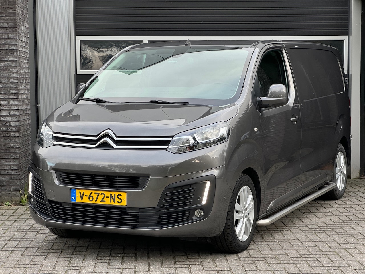 Citroën Jumpy - 2.0 BlueHDI 180 Business M S&S Navi, Cruise, Climate Control, NAP - AutoWereld.nl