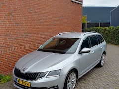 Skoda Octavia Combi - 1.6 TDI Grt Sty. Bns