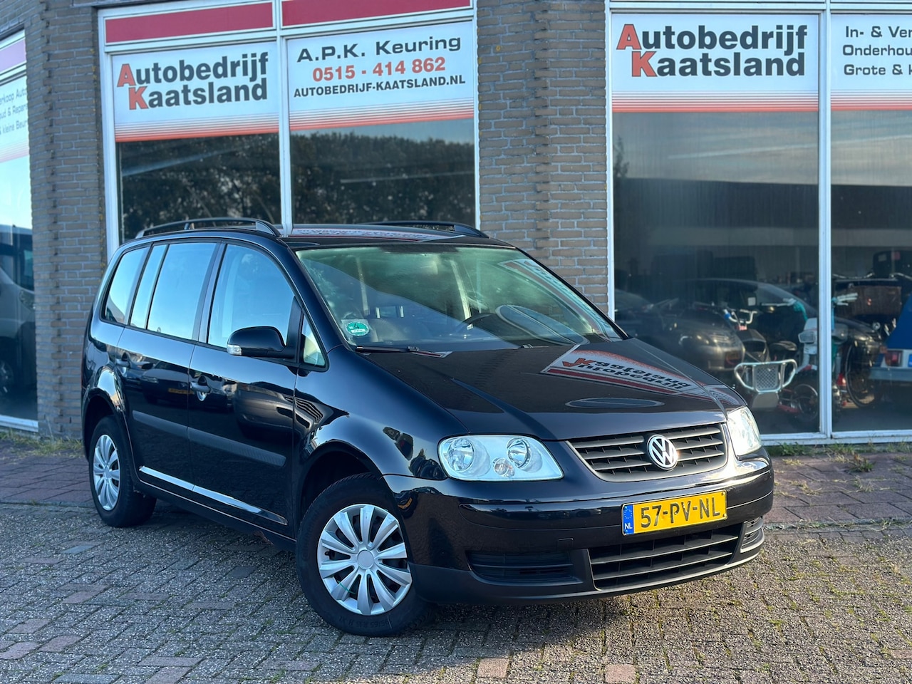 Volkswagen Touran - 1.6-16V FSI Turijn - Airco - Cruise - - AutoWereld.nl