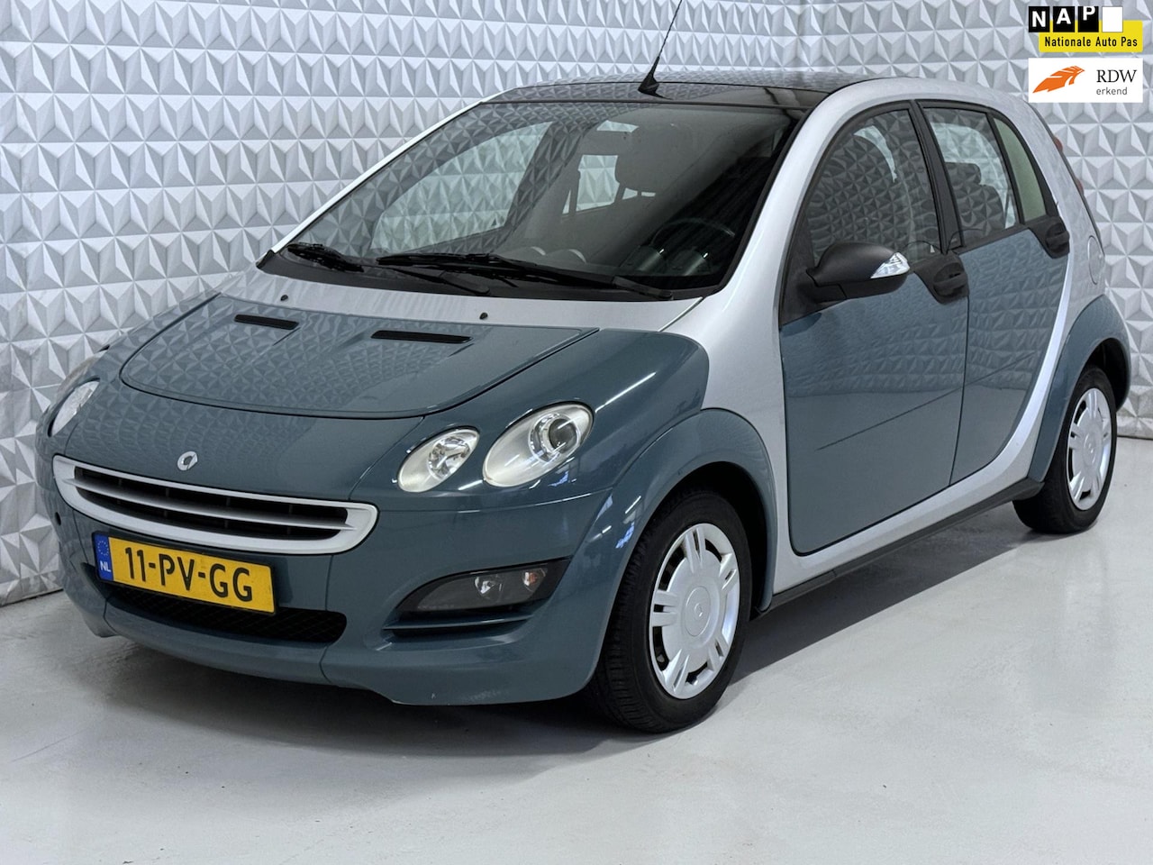 Smart Forfour - 1.5 passion Airco Panoramadak (2005) - AutoWereld.nl