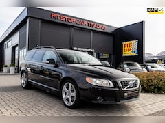 Volvo V70 - T4 R-Design, 180 PK, Xenon, Stoelverwarming, PDC, Weinig km